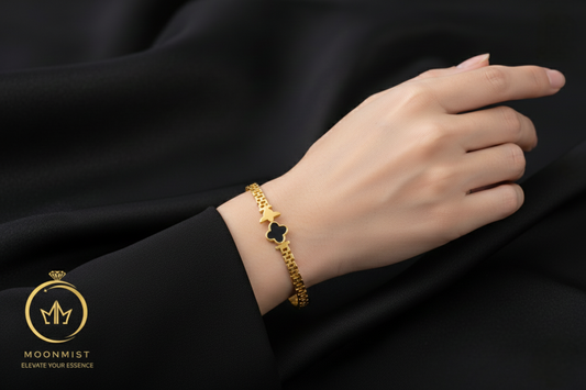 Onyx Clover Geometric Bangle